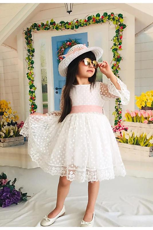 Şapkalı, Güpürlü, Prenses Model Kız Çocuk Elbisesi