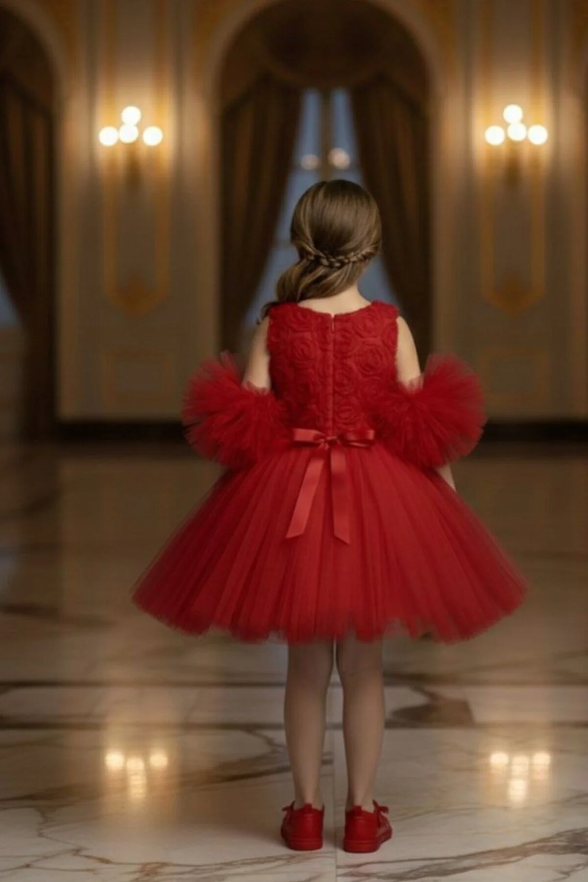 Ponponlu Kollu Gül Kabartmalı Çocuk Abiye Elbise