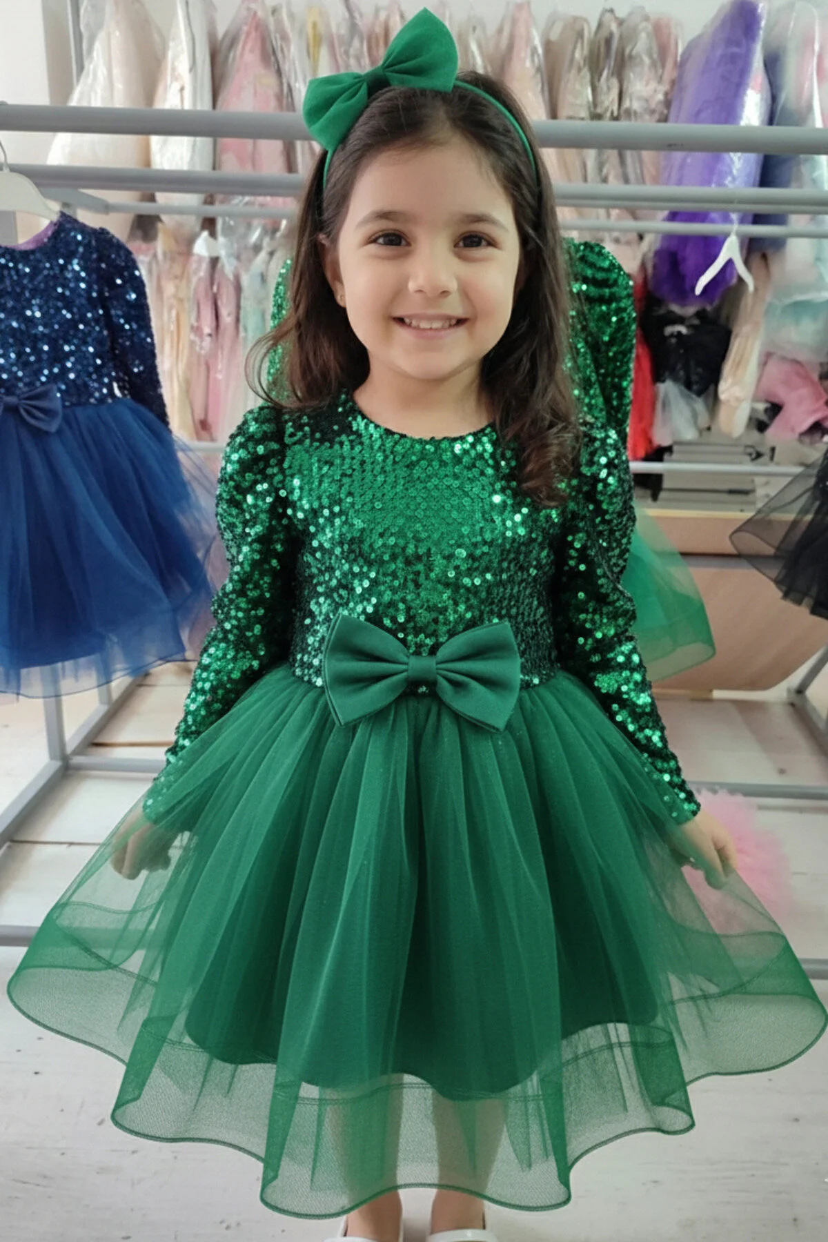 Kadife Payetli Uzun Kollu Kabarık Yeşil Çocuk Abiye 2/12 yaş arası abiye