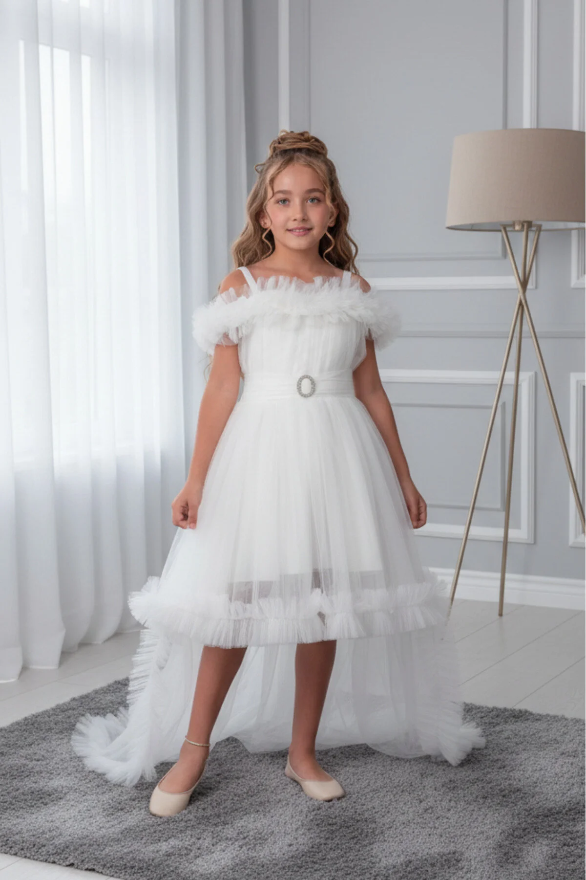 Kuyruklu Tüllü Tarz Beyaz Çocuk Abiye GarsonBoy