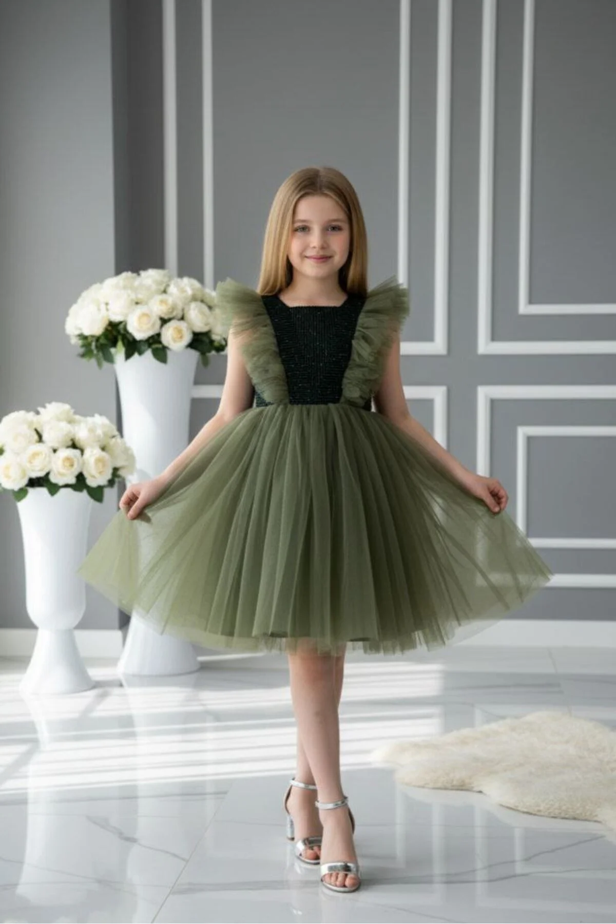 Haki Renk Simli Tüllü Çocuk Abiye