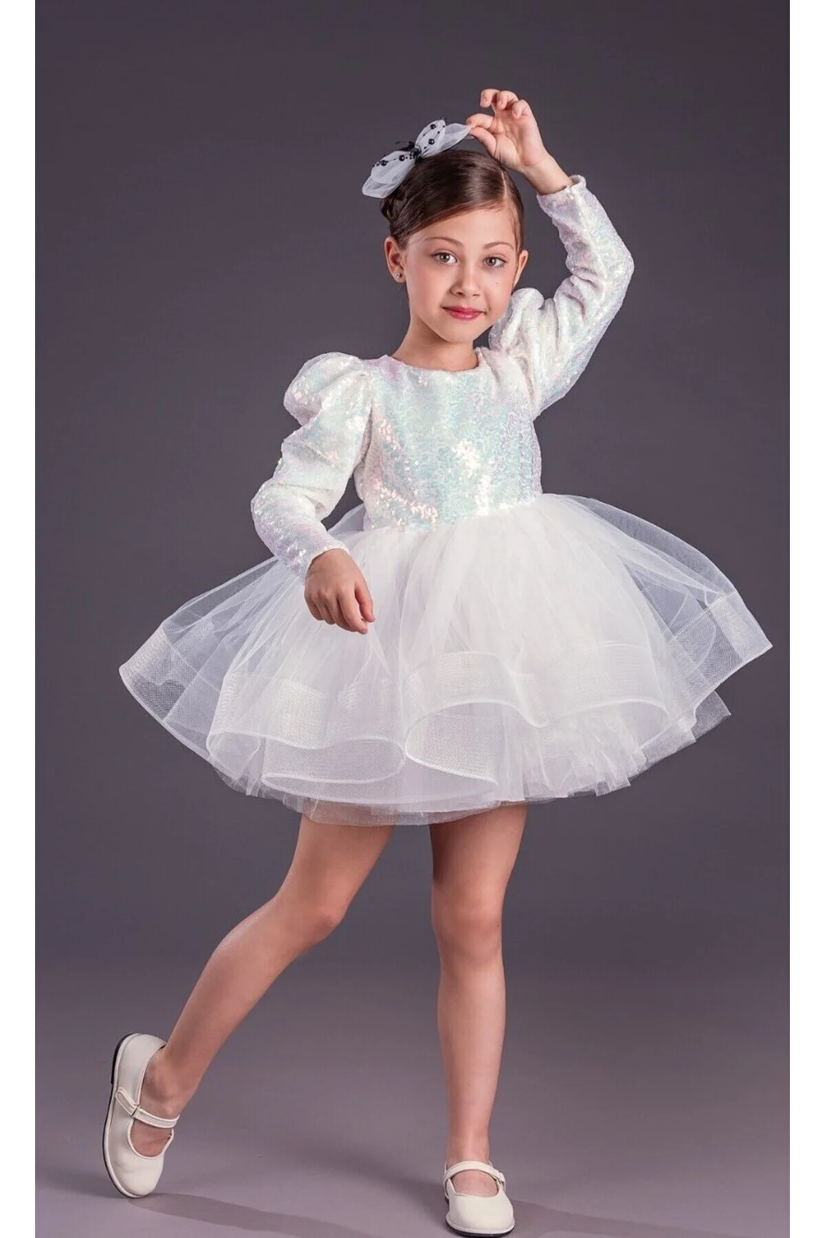 Beyaz Balon Omuz Kollu Payetli Balo Gösteri Kıyafeti 23 Nisan Çocuk Abiyesi