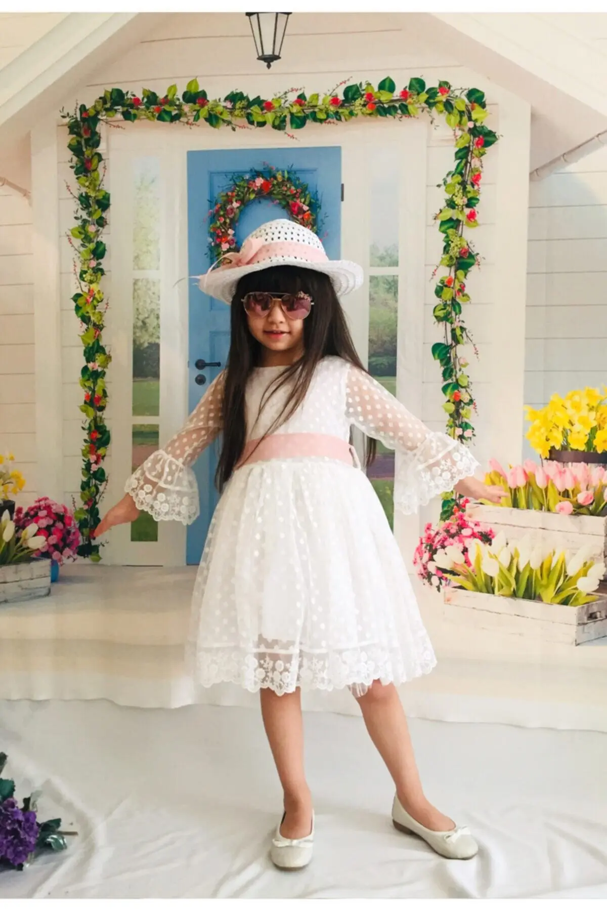 Şapkalı, Güpürlü, Prenses Model Kız Çocuk Elbisesi