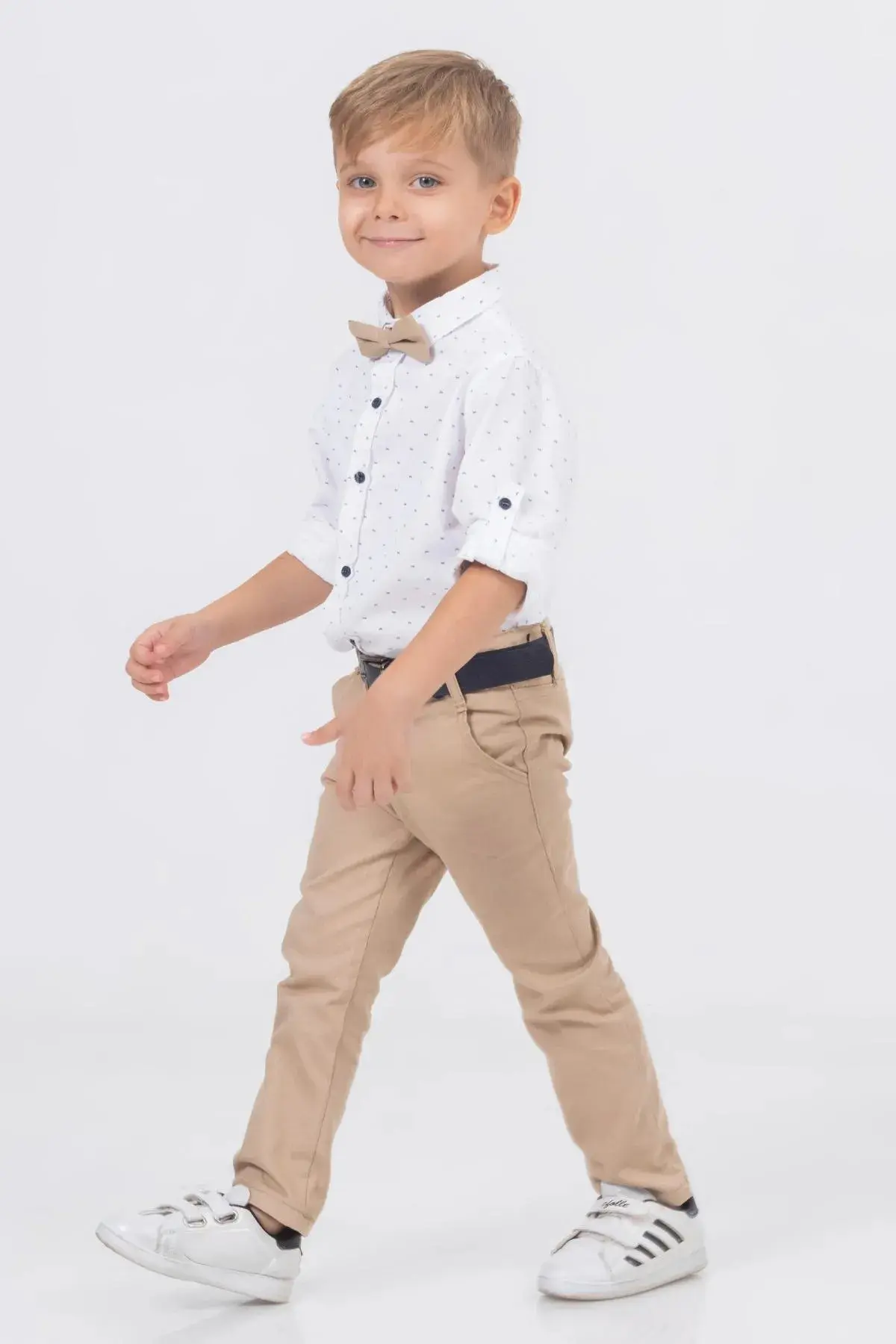 Papyonlu Kemerli Bej Erkek Çocuk Kombin Takım