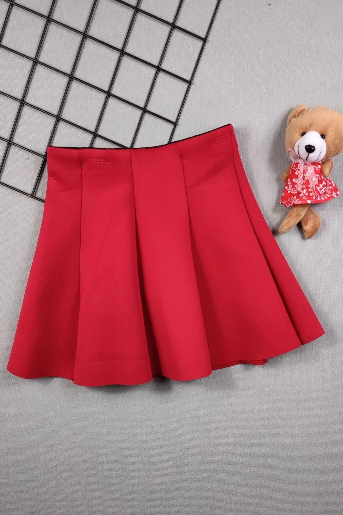 Kız çocuk Dalgıç Kumaş Kırmızı Etek 23 Nisan Gösteri Eteği