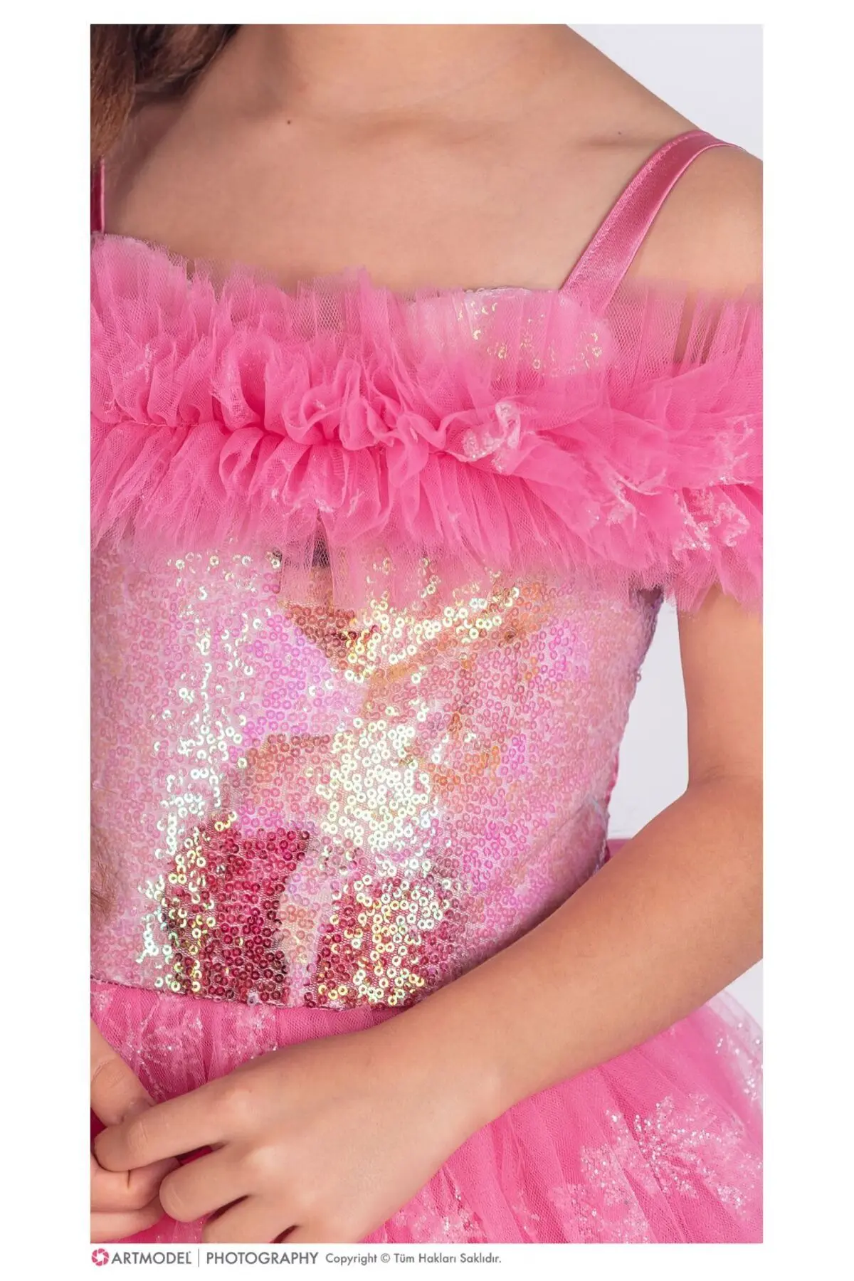 Elsa Pembe Simli Kuyruklu Tarz Parti Elbise Çocuk Abiye Elbisesi