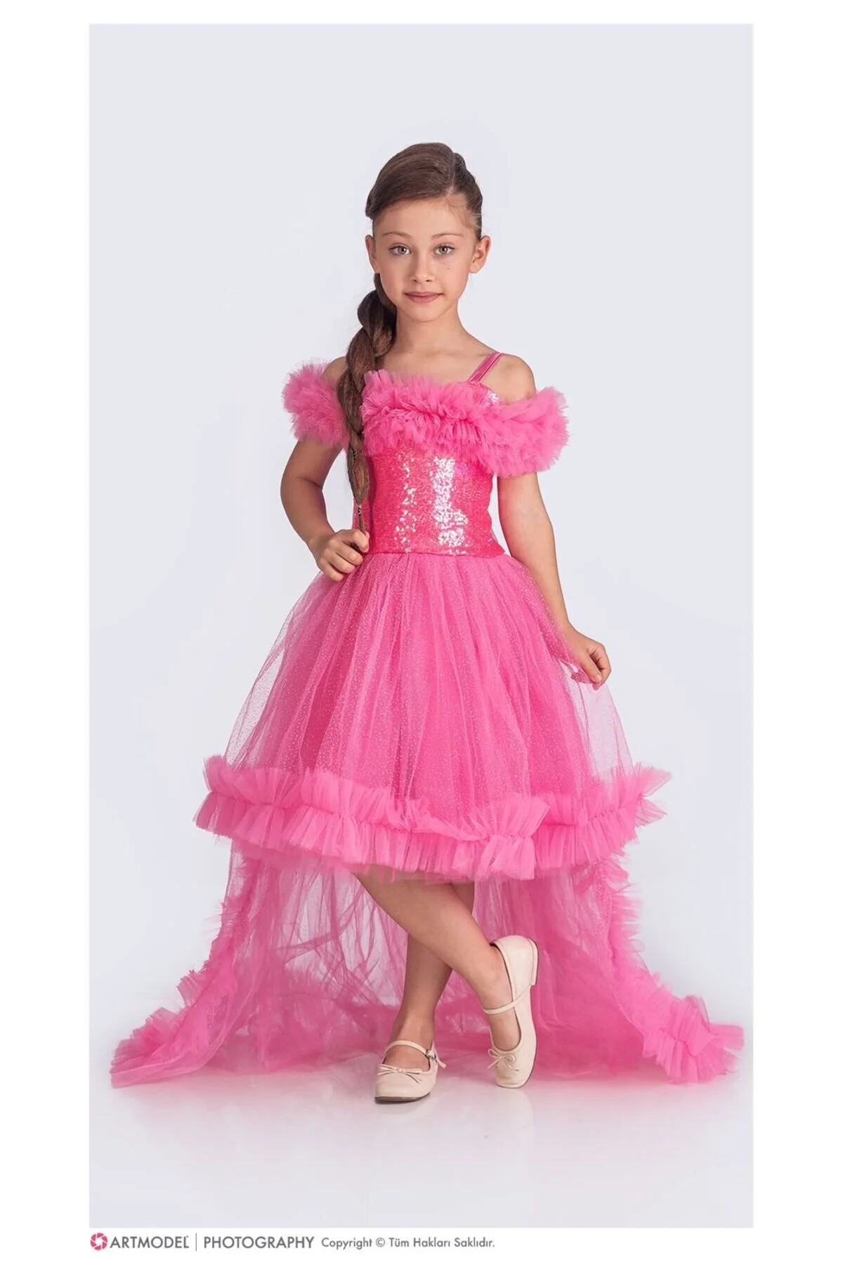 Pembe Renk Payetli Simli Kuyruklu Tarz Düğün Parti Çocuk Abiye Elbisesi