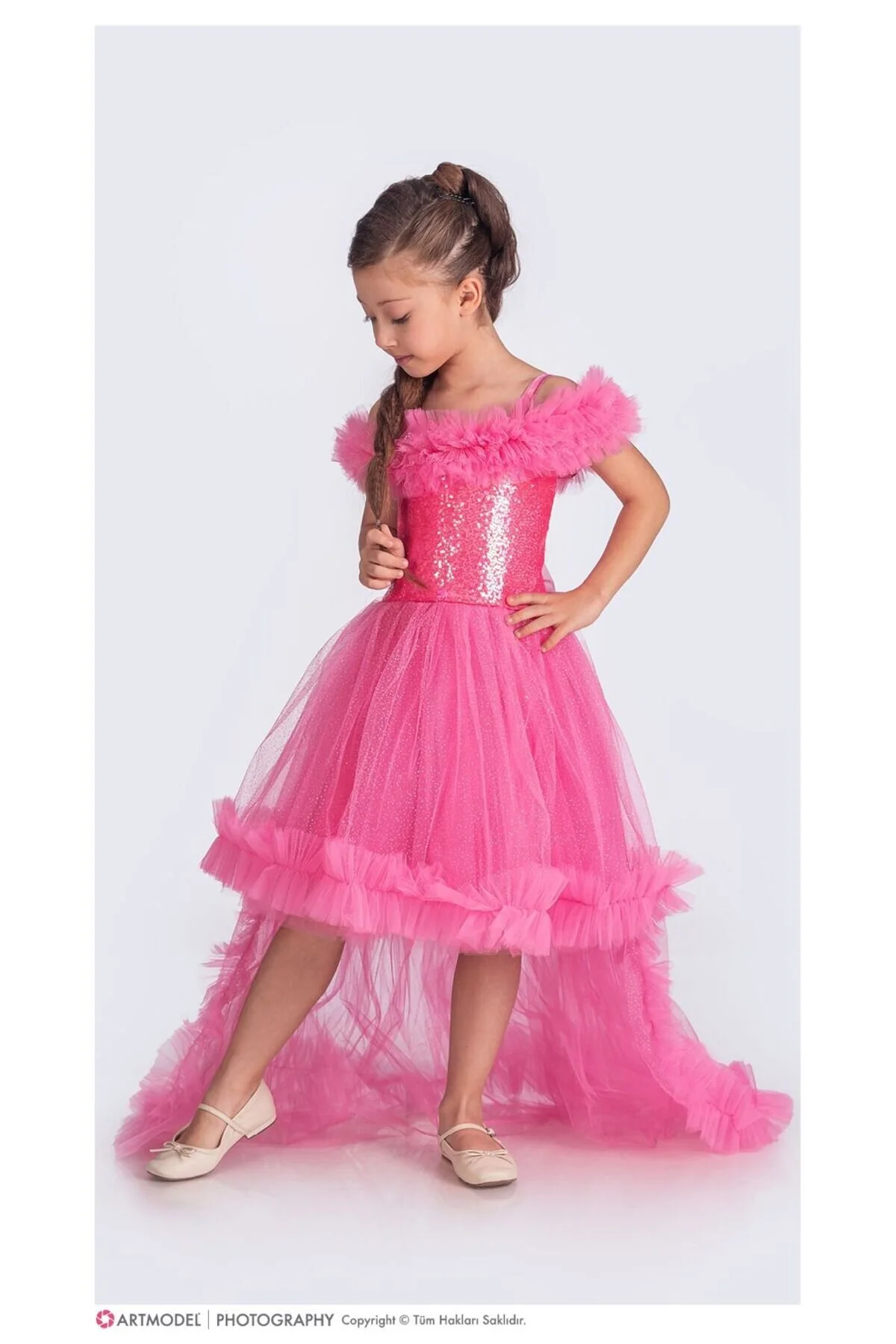Pembe Renk Payetli Simli Kuyruklu Tarz Düğün Parti Çocuk Abiye Elbisesi