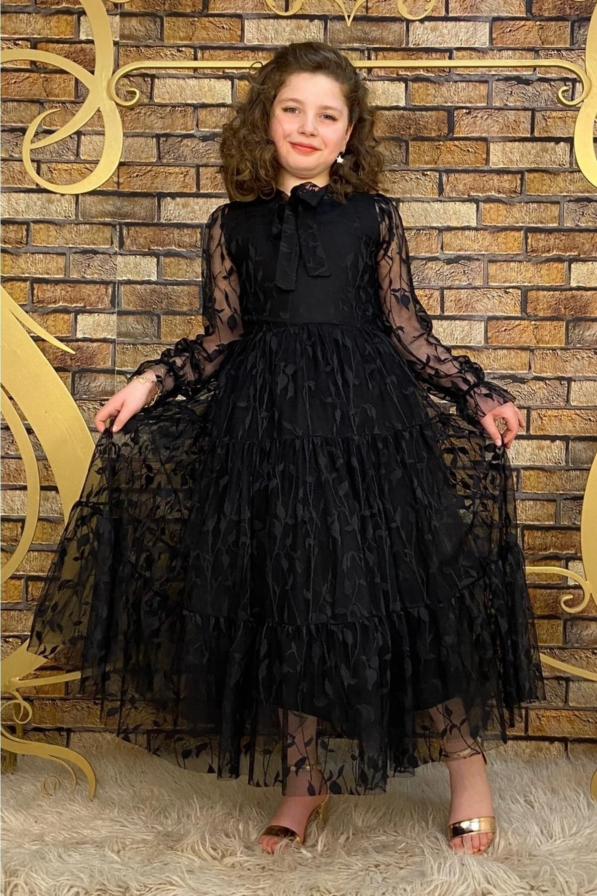 Dantelli Yaprak Desenli Tam Boy Siyah Çocuk Abiye