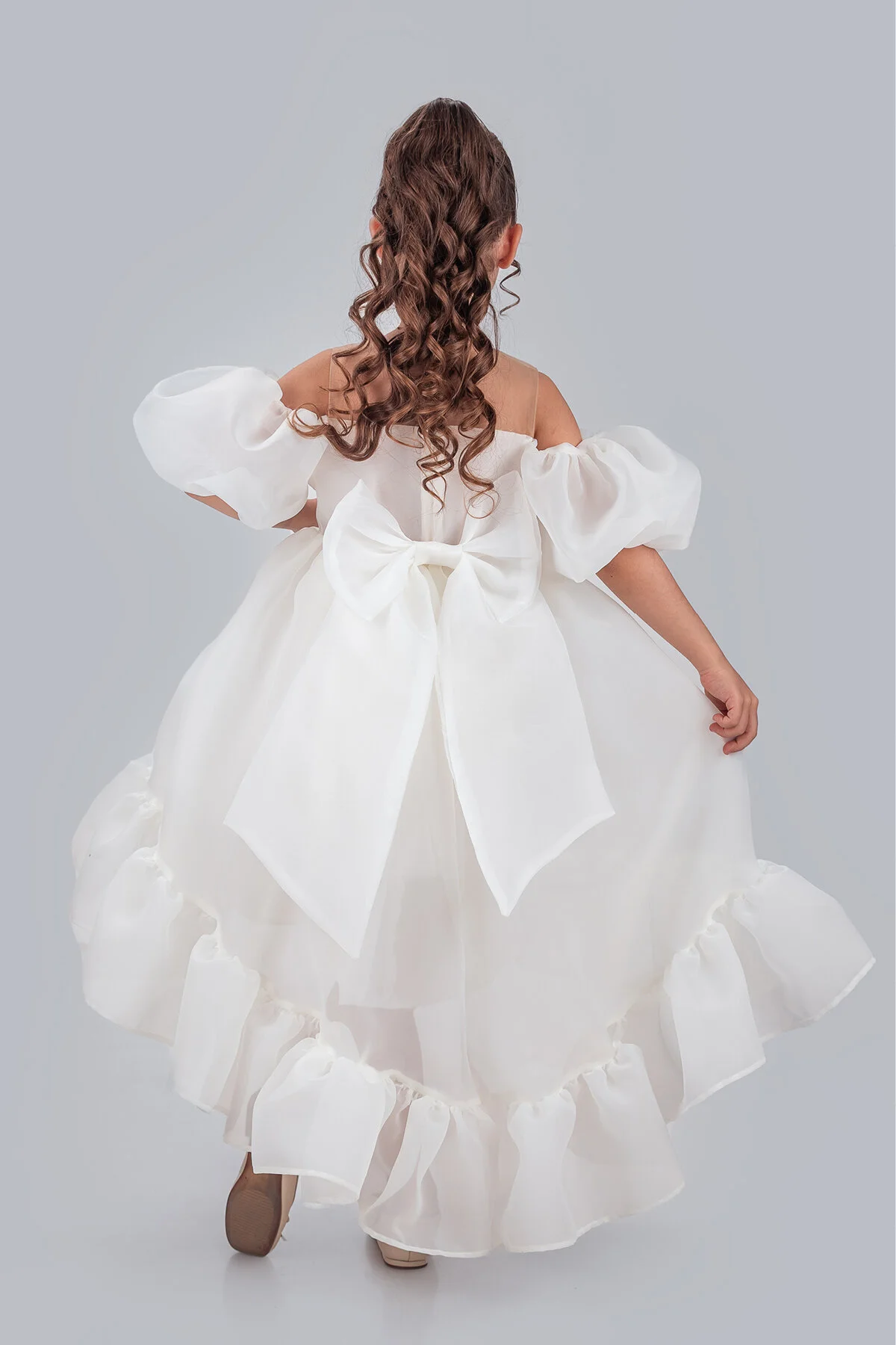 Kloş Madonna Yaka Kabarık Şifon Lüx Beyaz Çocuk Abiye