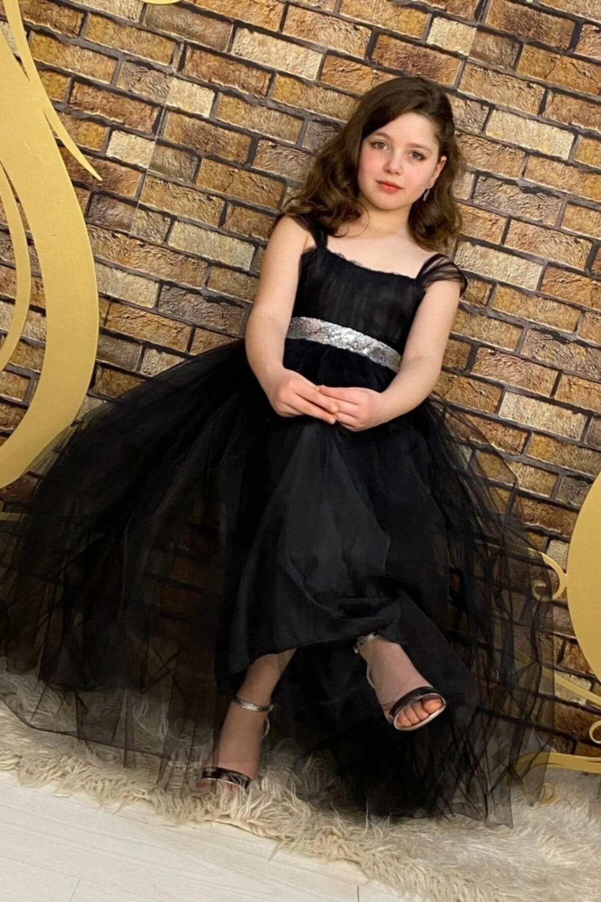 Siyah Beli Pul Detaylı Tam Boy Çocuk Abiye Gösteri ve Parti Elbisesi