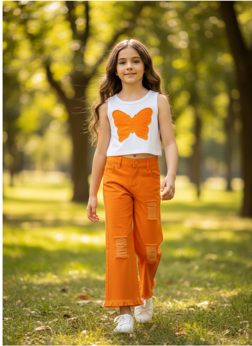 Kız Çocuk Turuncu Renk Kelebek Aplikeli Askılı Bluz ve İspanyol Paça Pantolon Takımı